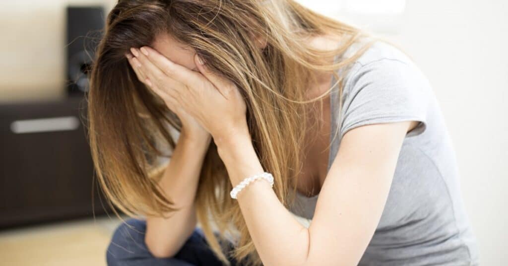 Overwhelmed by Negative Thoughts Here Are Some Tips 5eed487c68ca9